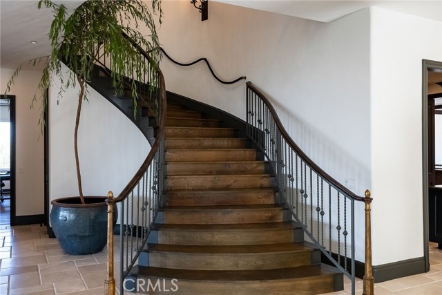 MLS #IV25260935 image #9