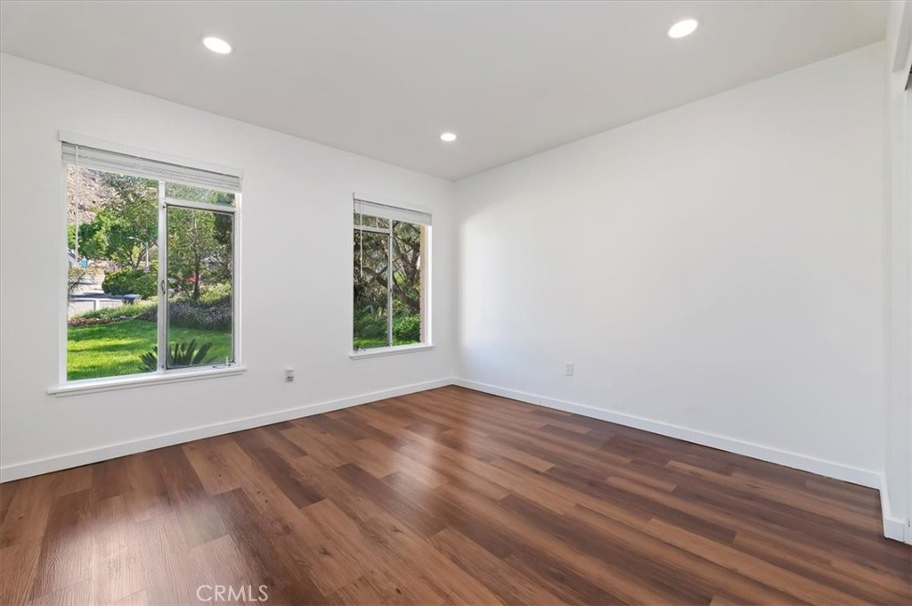 MLS #IV25261211 image #20