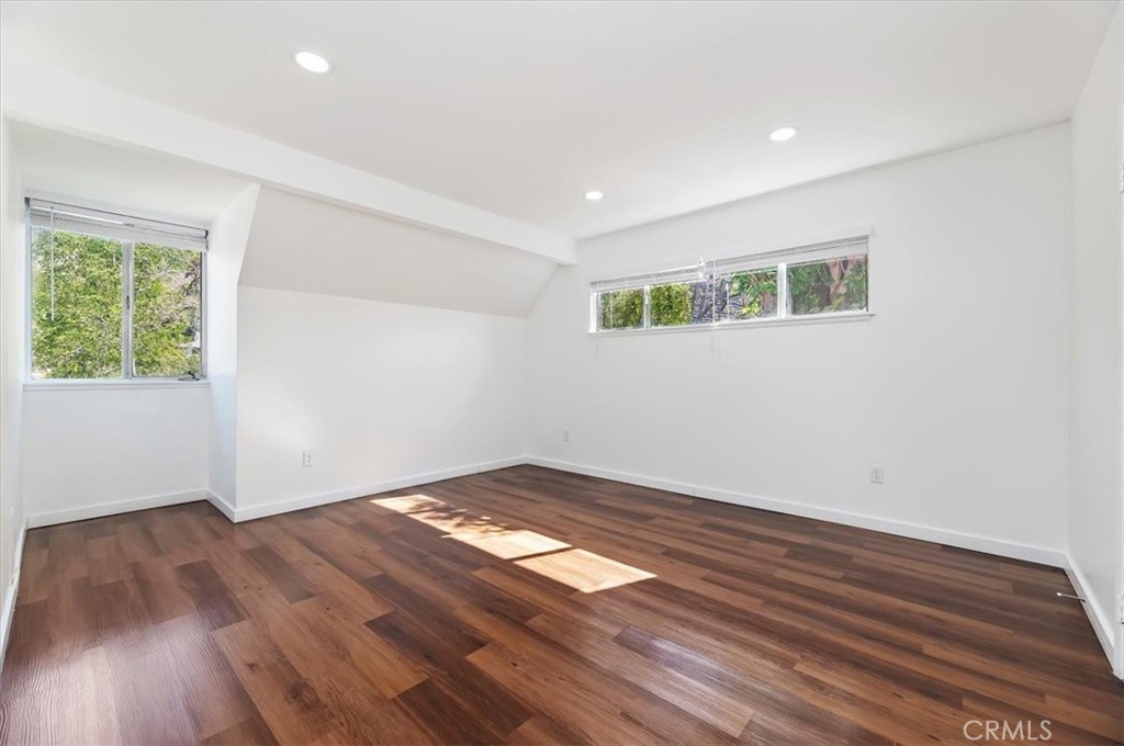 MLS #IV25261211 image #27