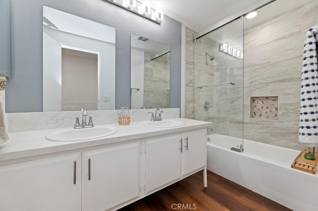 MLS #IV25261211 image #29