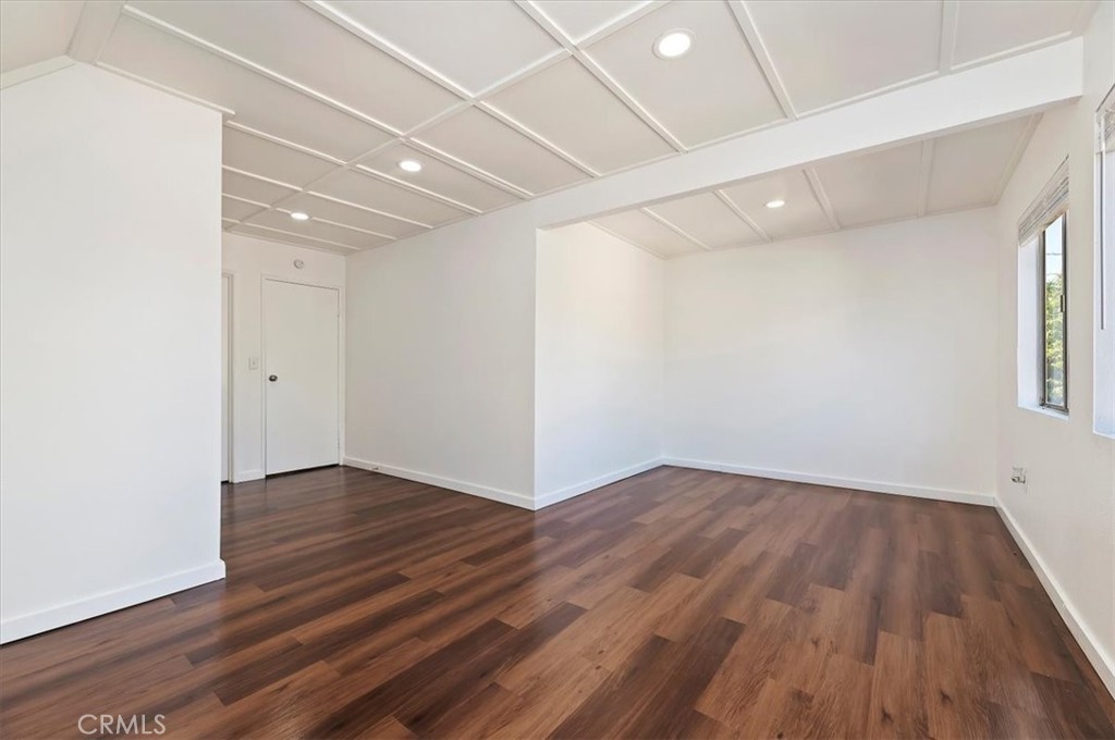 MLS #IV25261211 image #34