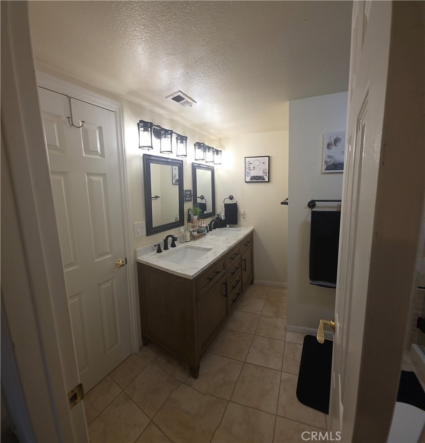 MLS #IV25261638 image #11