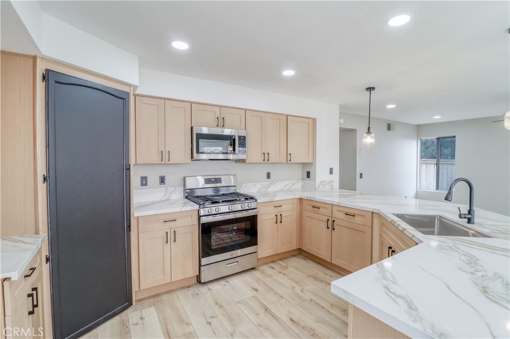 MLS #IV25262289 image #12