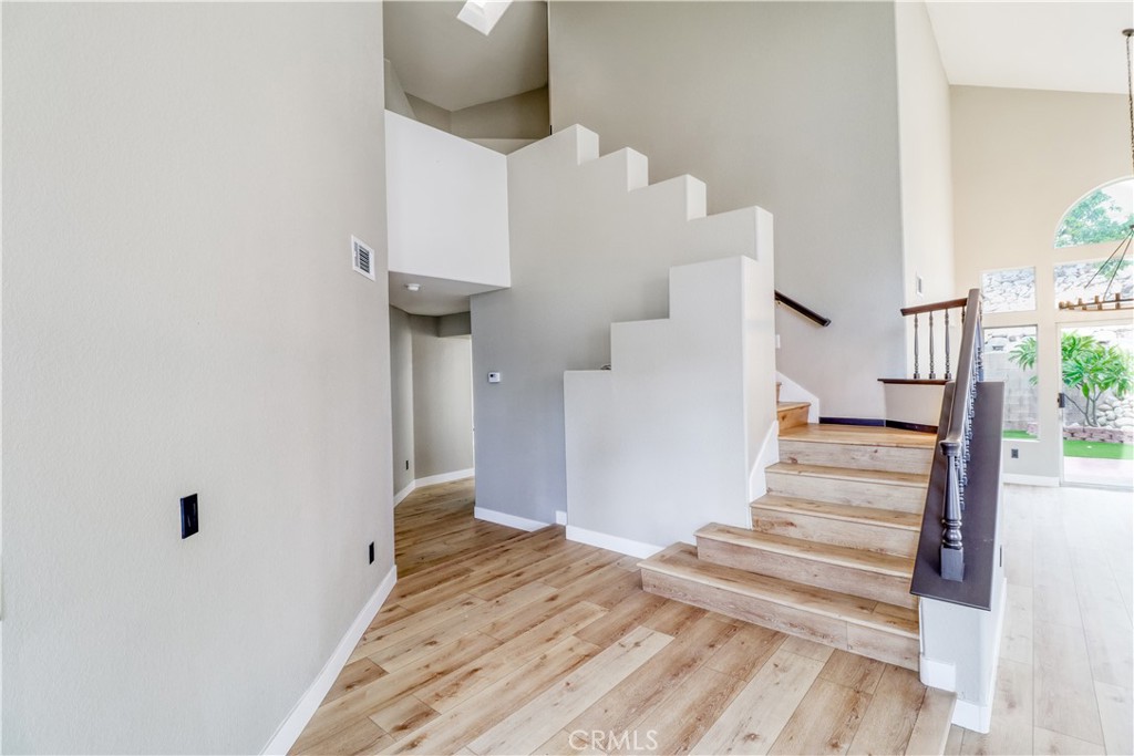 MLS #IV25262289 image #3