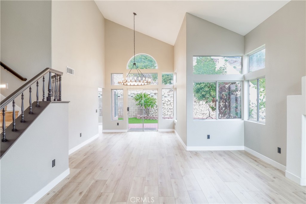 MLS #IV25262289 image #4