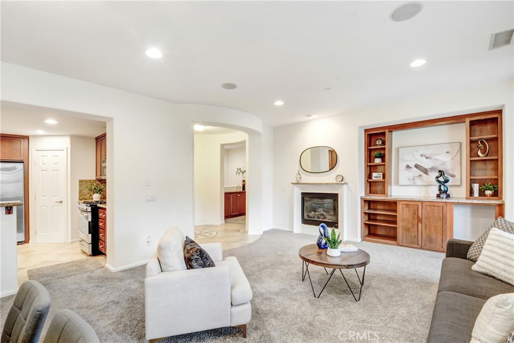 MLS #IV25262434 image #1