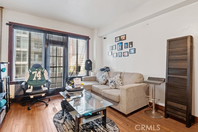 MLS #IV25263091 image #4