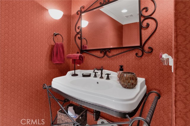 MLS #IV25263401 image #33