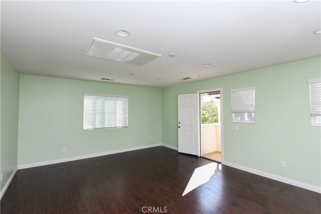 MLS #IV25263602 image #27