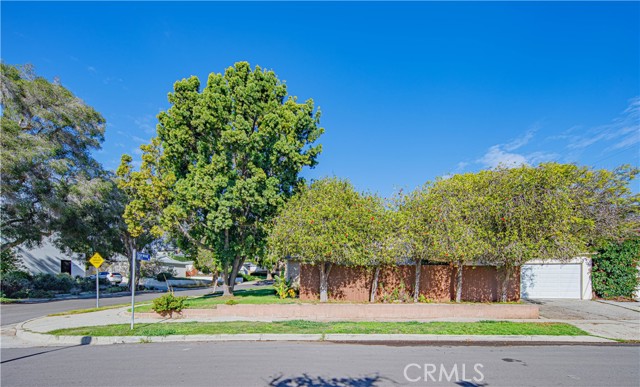 MLS #IV25264100 image #1