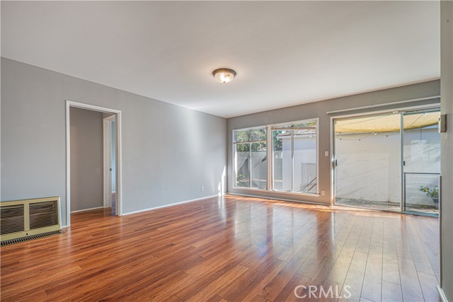 MLS #IV25264100 image #4