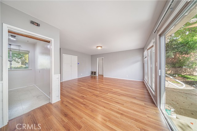 MLS #IV25264100 image #5