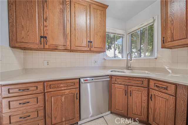 MLS #IV25264100 image #9