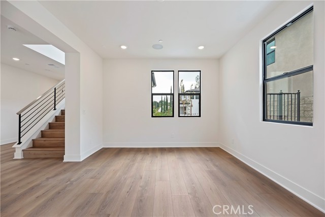 MLS #IV25265340 image #11