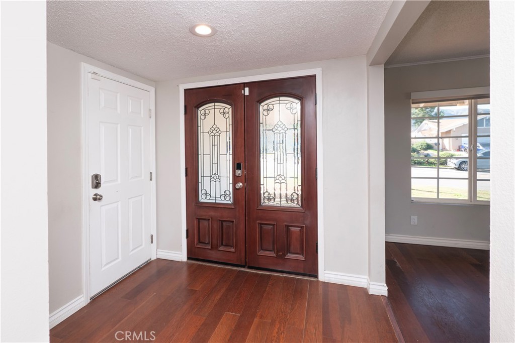 MLS #IV25265905 image #2