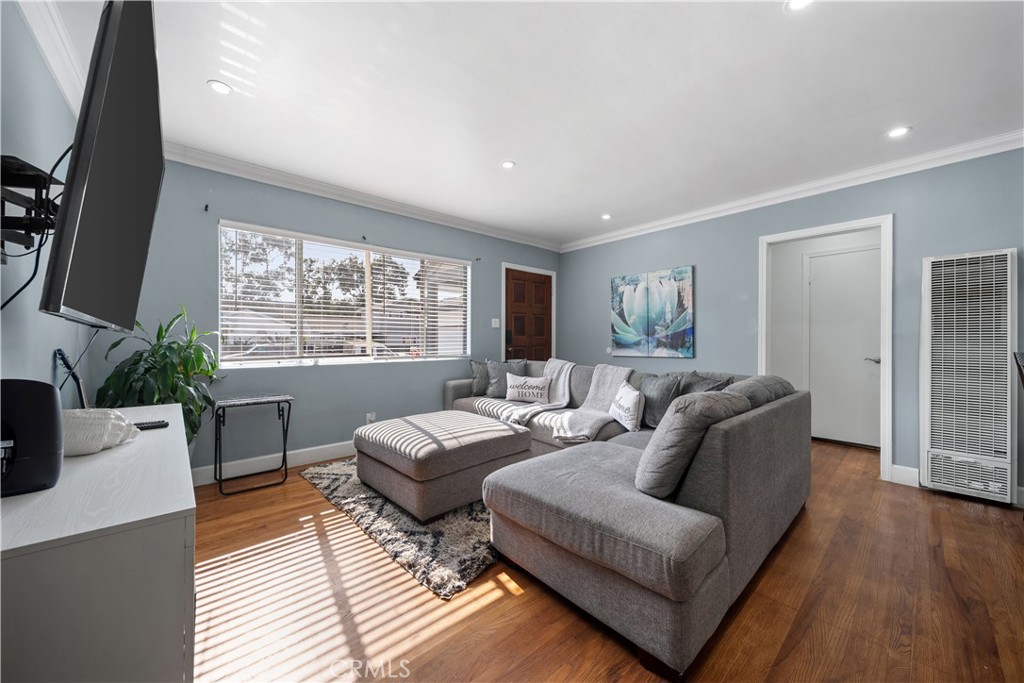 MLS #IV25266044 image #2