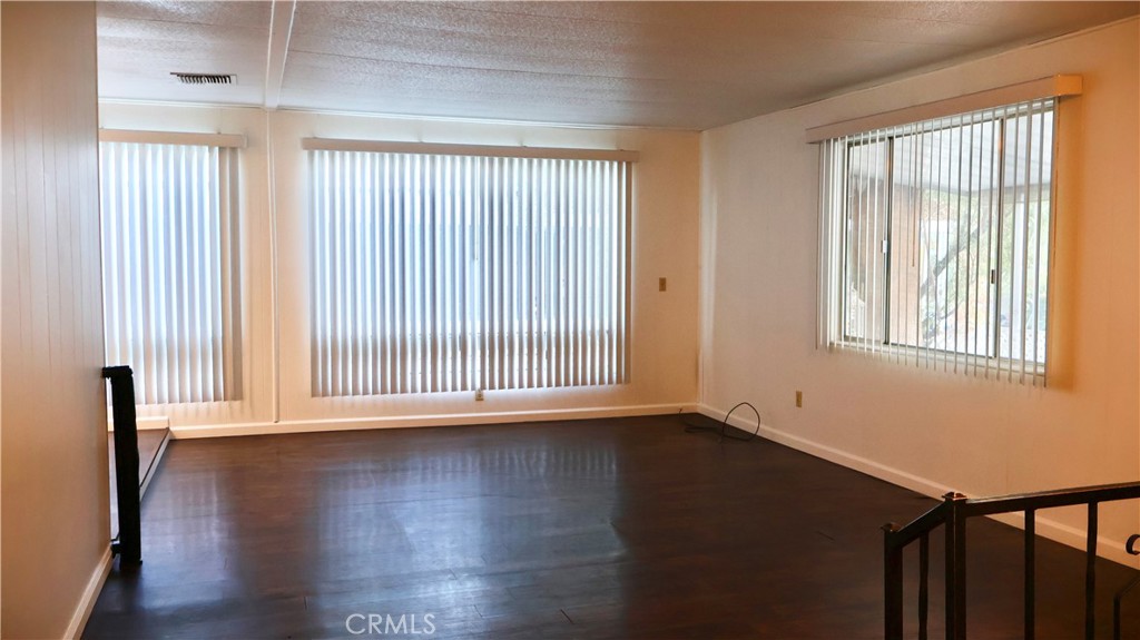 MLS #IV25266046 image #15