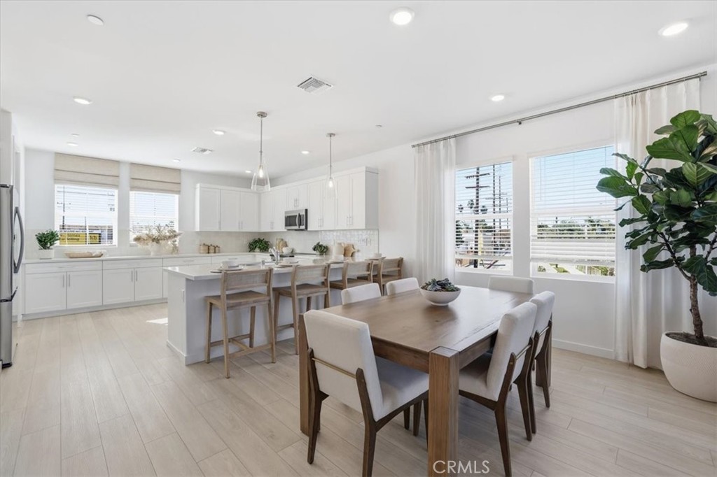 MLS #IV25266378 image #10