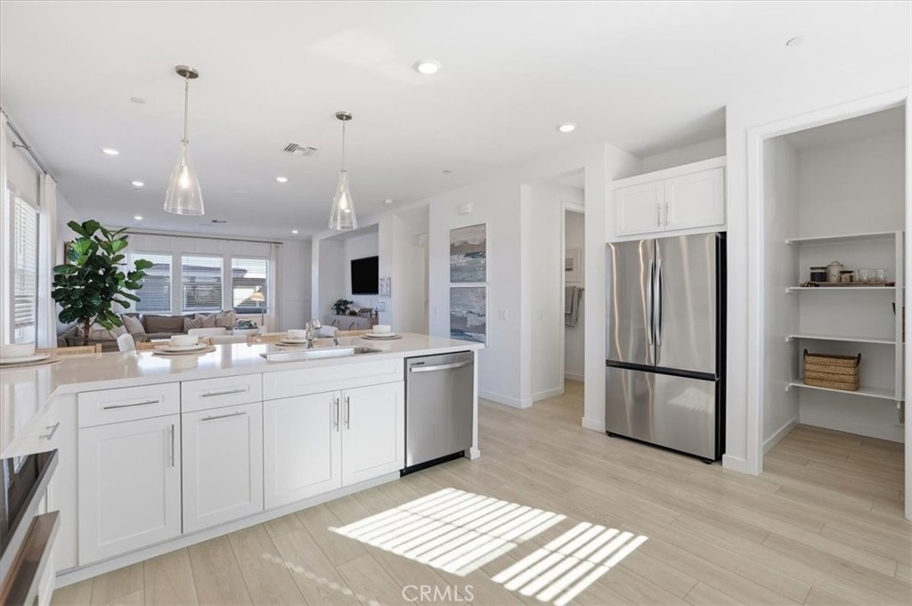 MLS #IV25266378 image #14