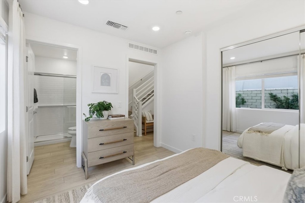 MLS #IV25266378 image #5