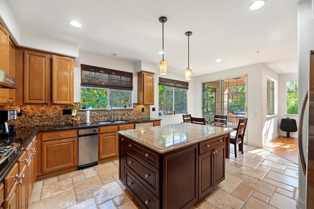 MLS #IV25267520 image #17