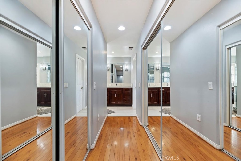 MLS #IV25267520 image #30