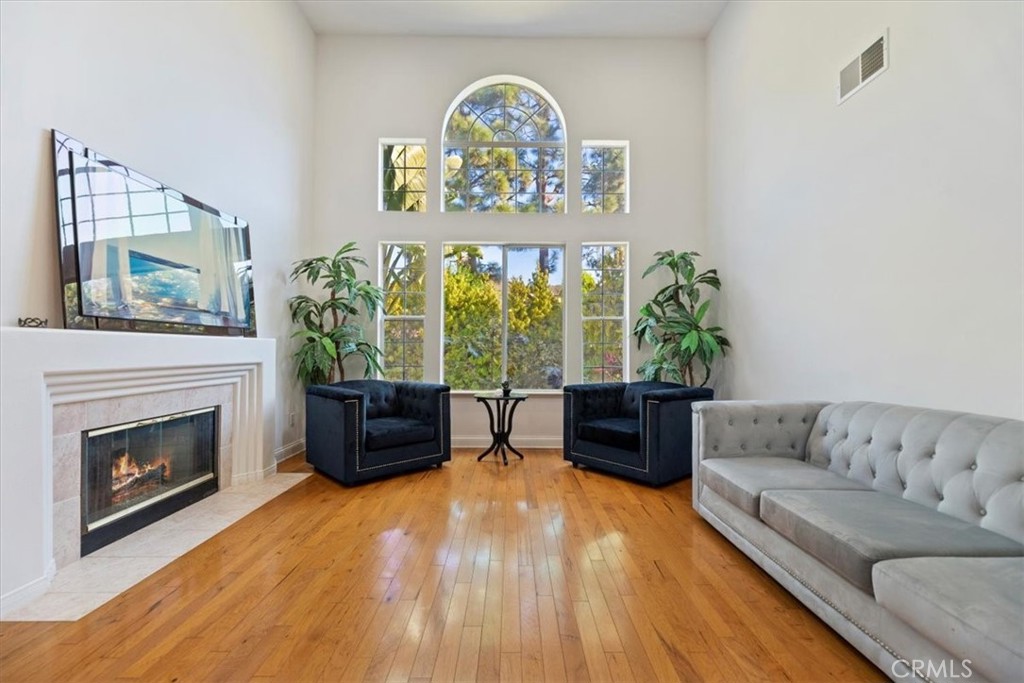 MLS #IV25267520 image #7