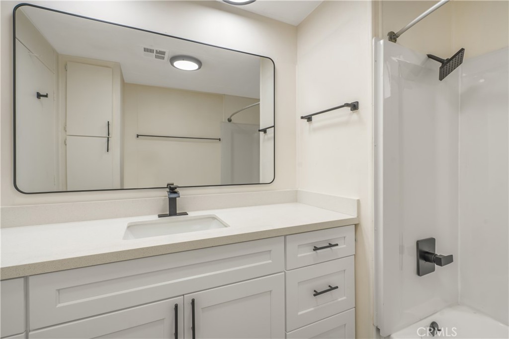 MLS #IV25267921 image #8