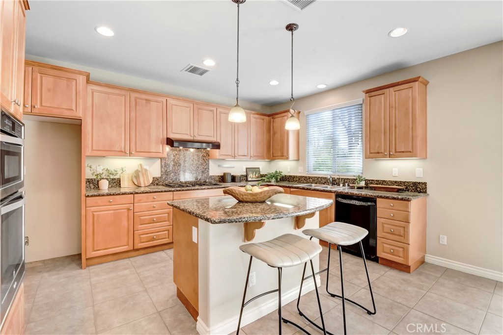 MLS #IV25268126 image #6