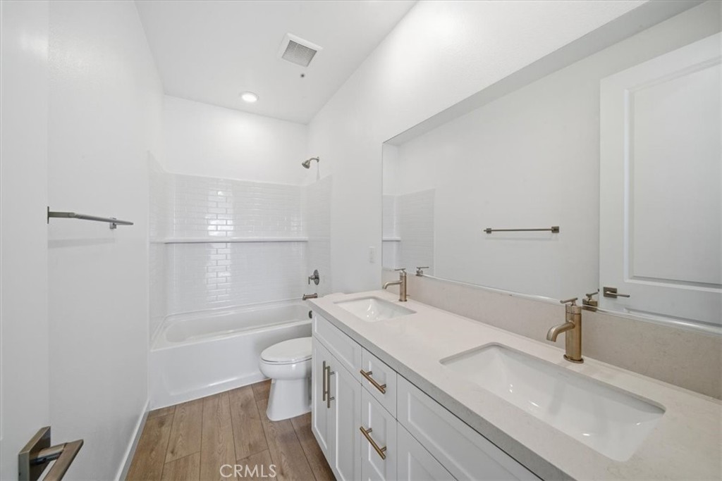 MLS #IV25268597 image #24