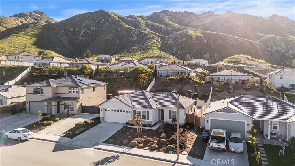 MLS #IV25268957 image #2