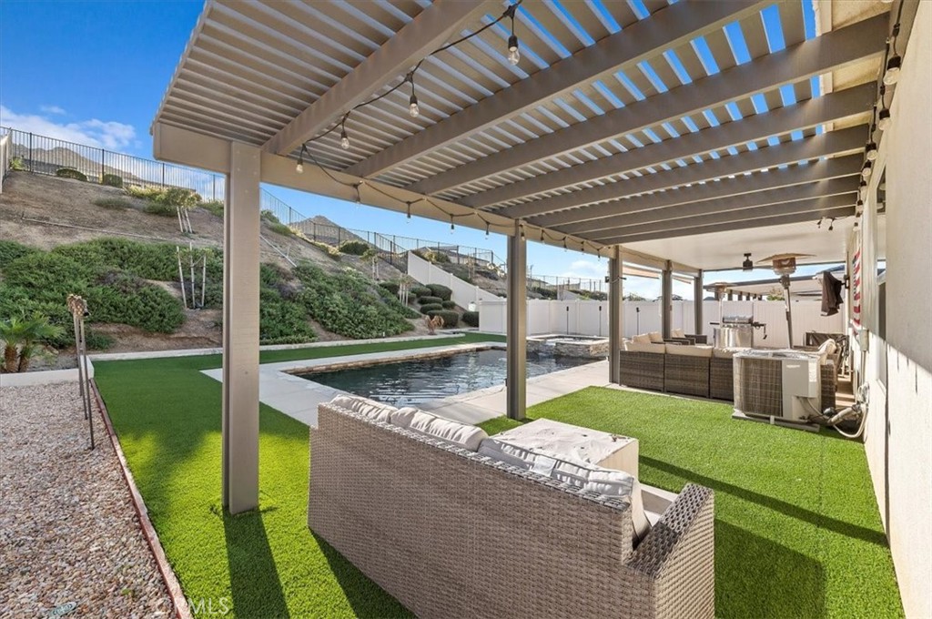 MLS #IV25268957 image #21