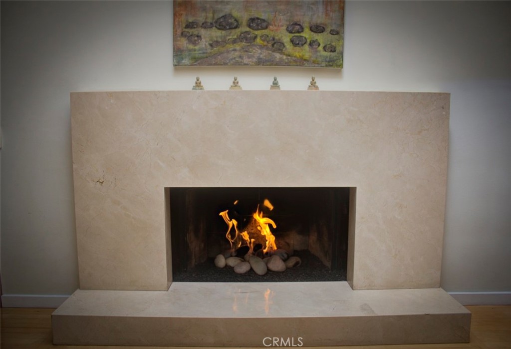 MLS #IV25270109 image #2