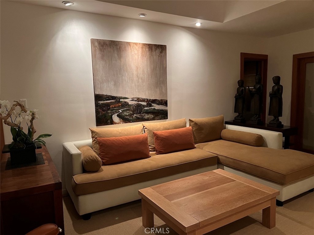 MLS #IV25270109 image #5