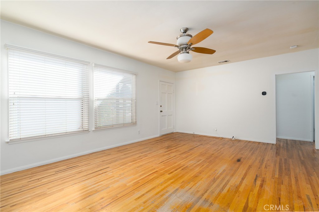 MLS #IV25270235 image #5