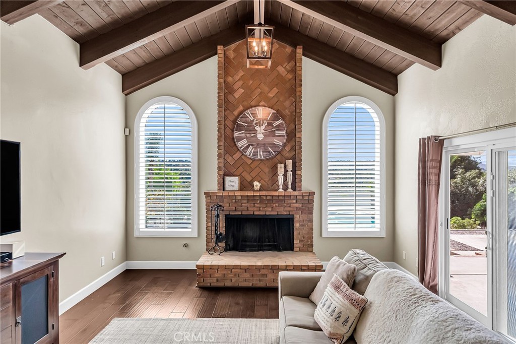 MLS #IV25270291 image #7