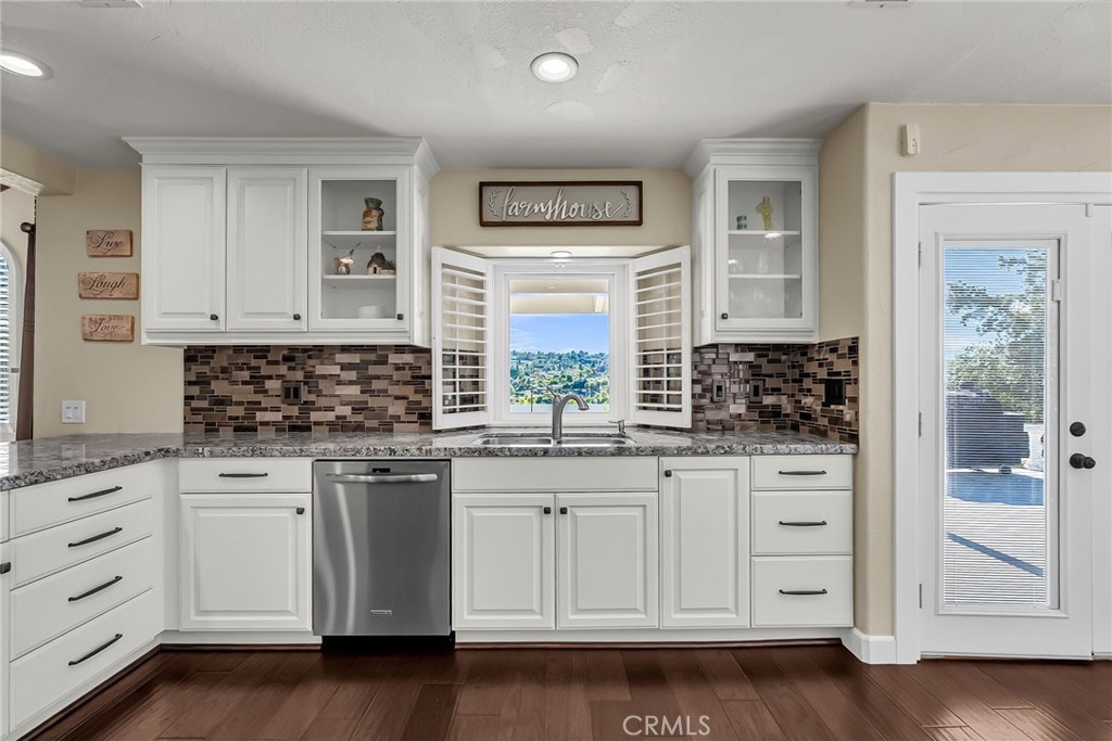 MLS #IV25270291 image #9