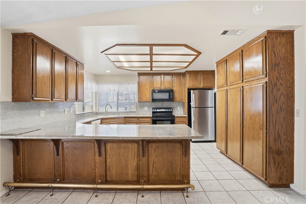 MLS #IV25270842 image #12