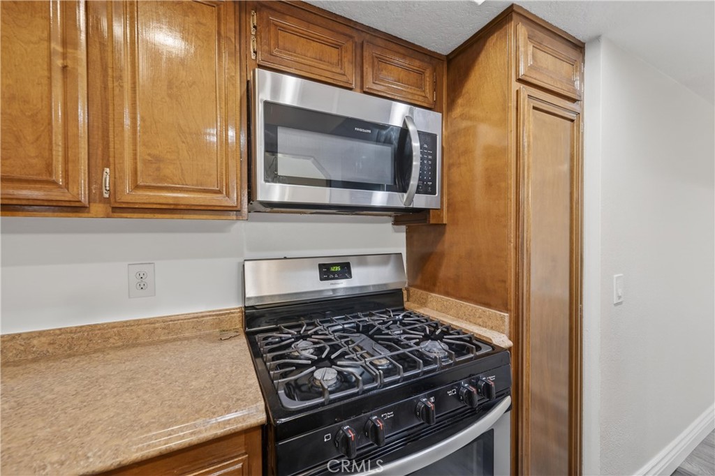 MLS #IV25271178 image #11