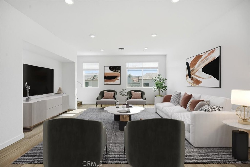 MLS #IV25271433 image #4