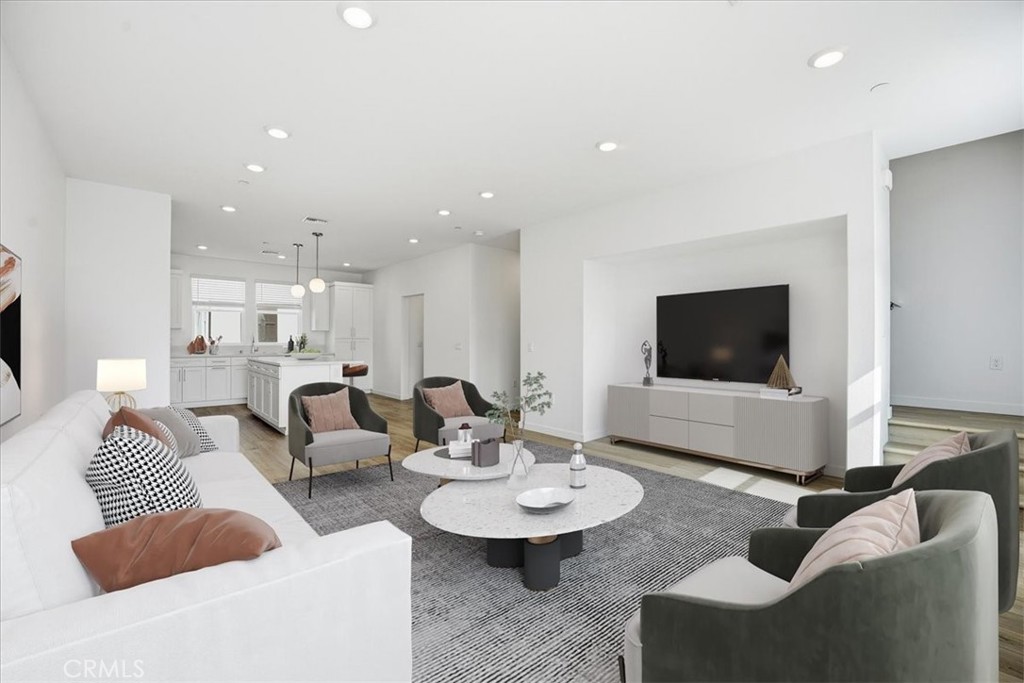 MLS #IV25271433 image #8