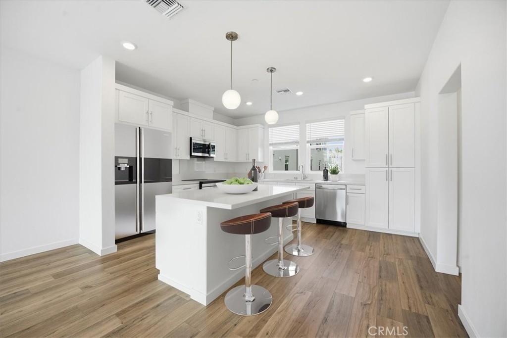 MLS #IV25271433 image #9