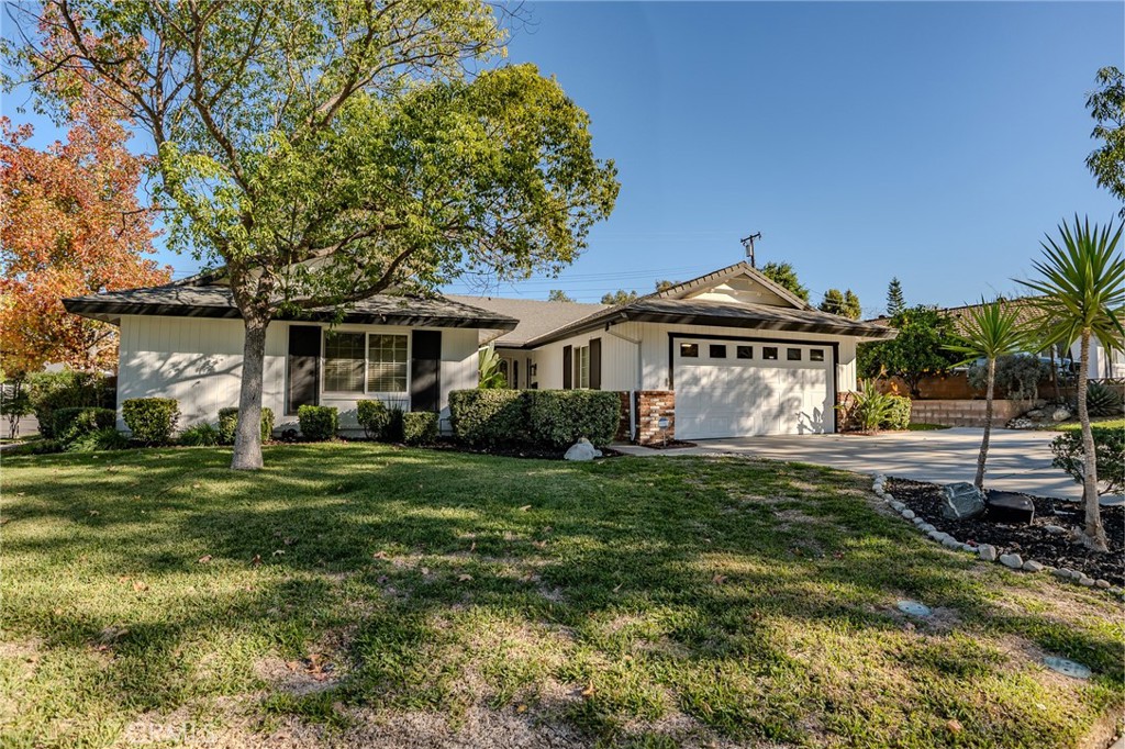 MLS #IV25271610 image #1