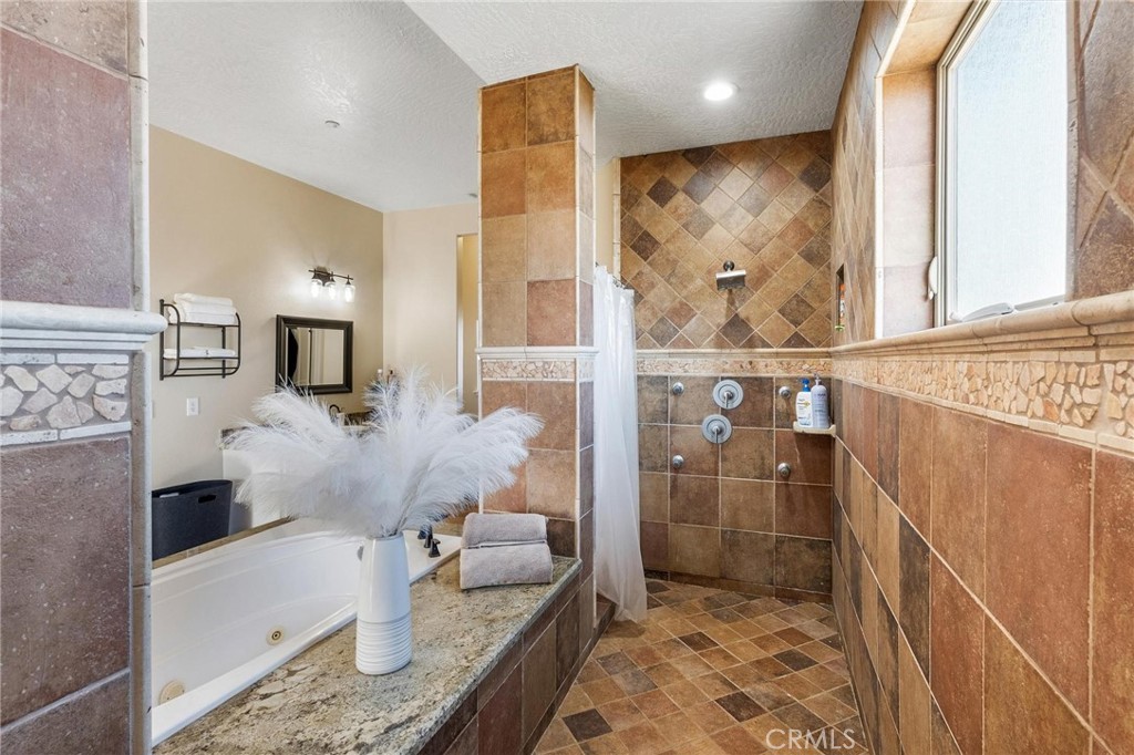 MLS #IV25271729 image #12