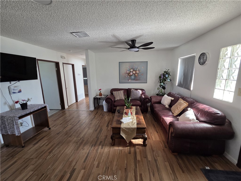 MLS #IV25272293 image #3