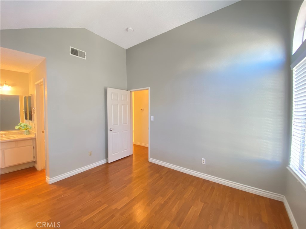 MLS #IV25272448 image #18