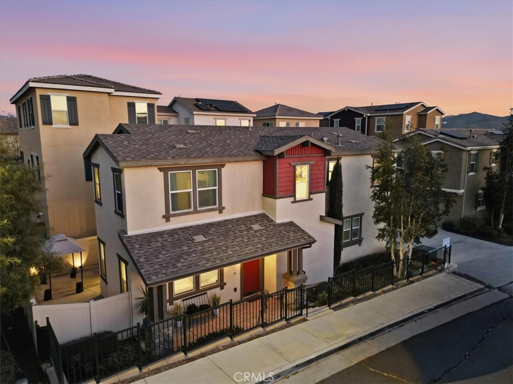 MLS #IV25272490 image #0