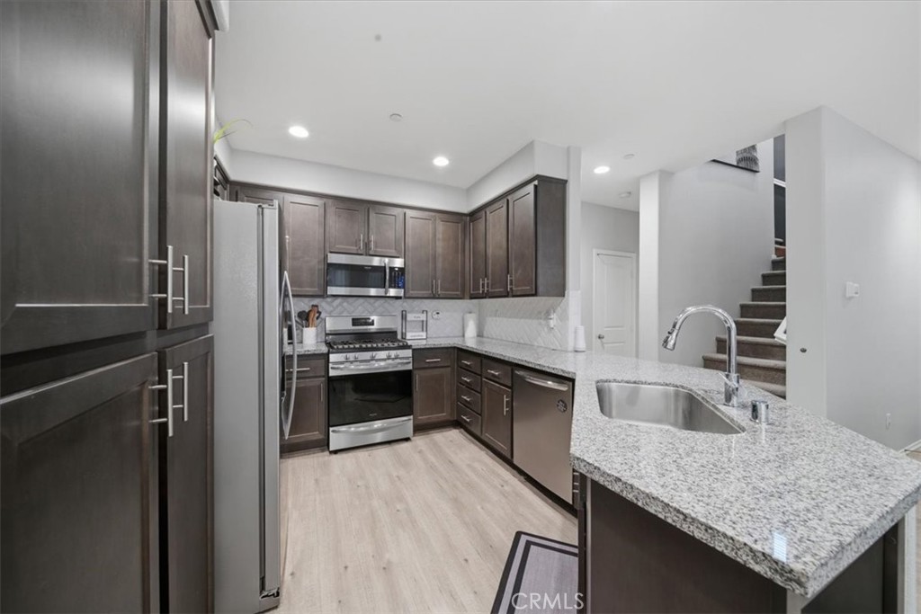 MLS #IV25272490 image #10