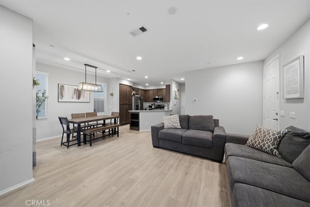 MLS #IV25272490 image #6