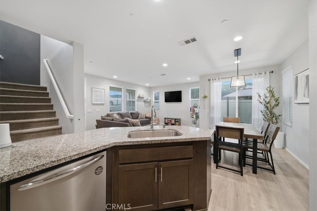 MLS #IV25272490 image #9